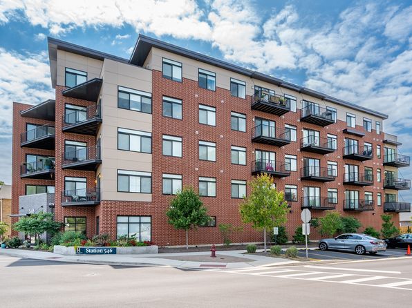 546 Green Bay Rd #202