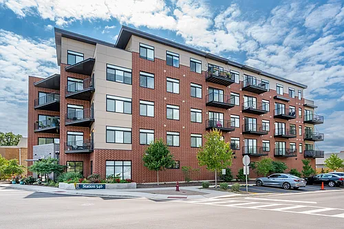 HIGHPOINT Highwood Station 546 Photo 1