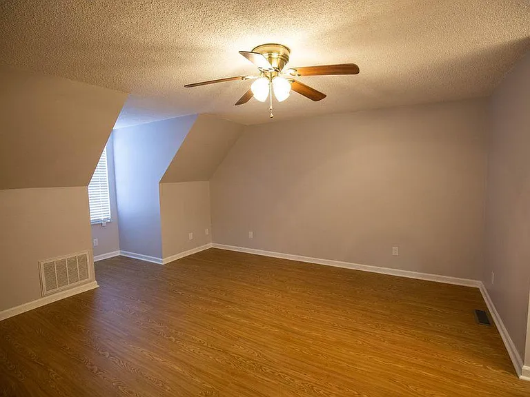 931 Bradley Bell Dr — Photo 15