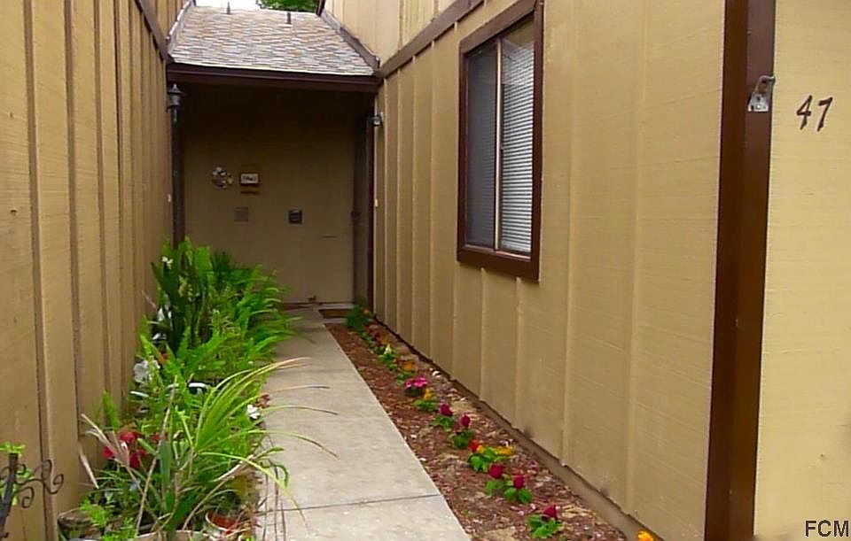 1st image of 47 Village Dr #47