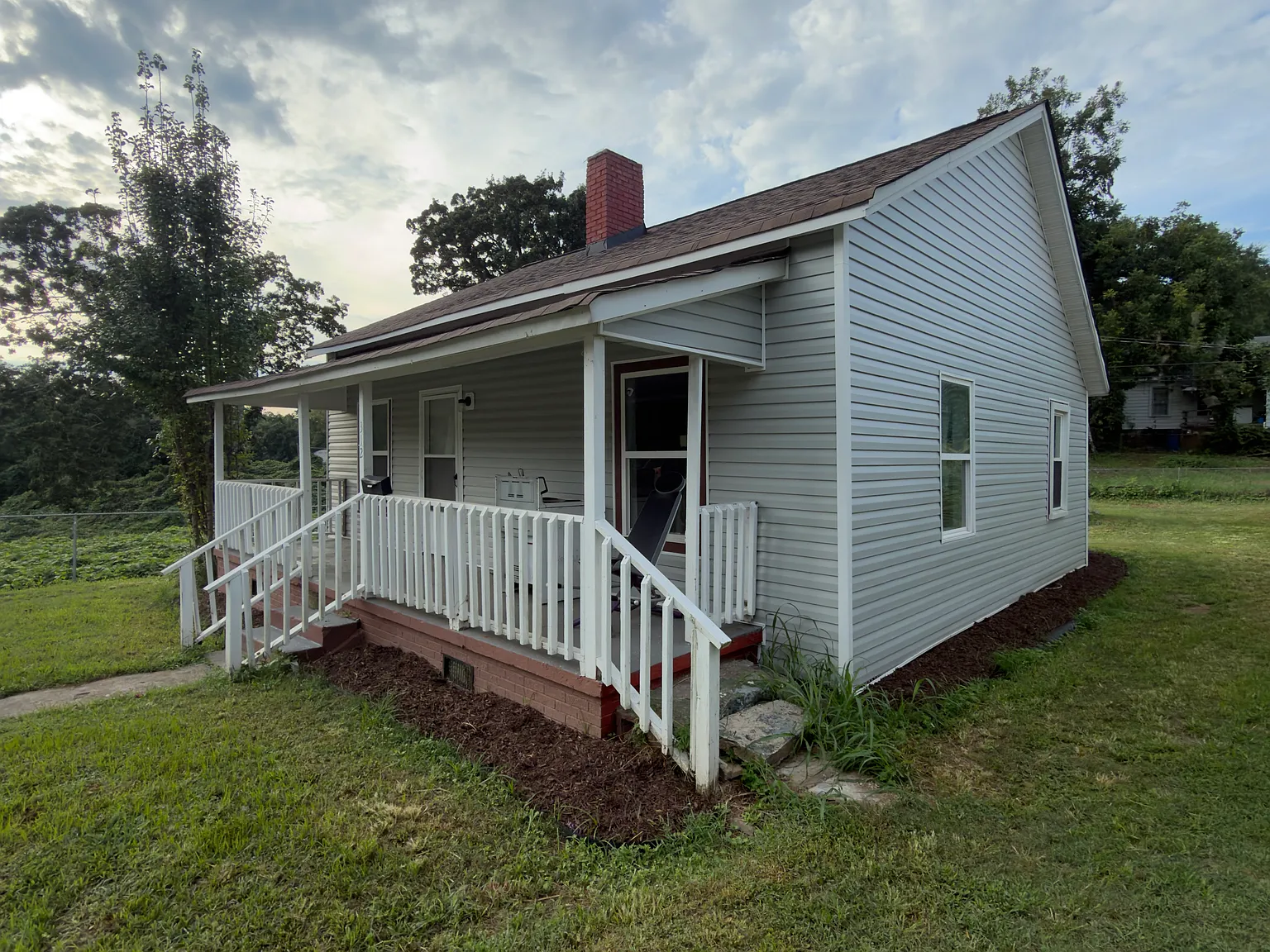 312 Davis Street — Photo 2