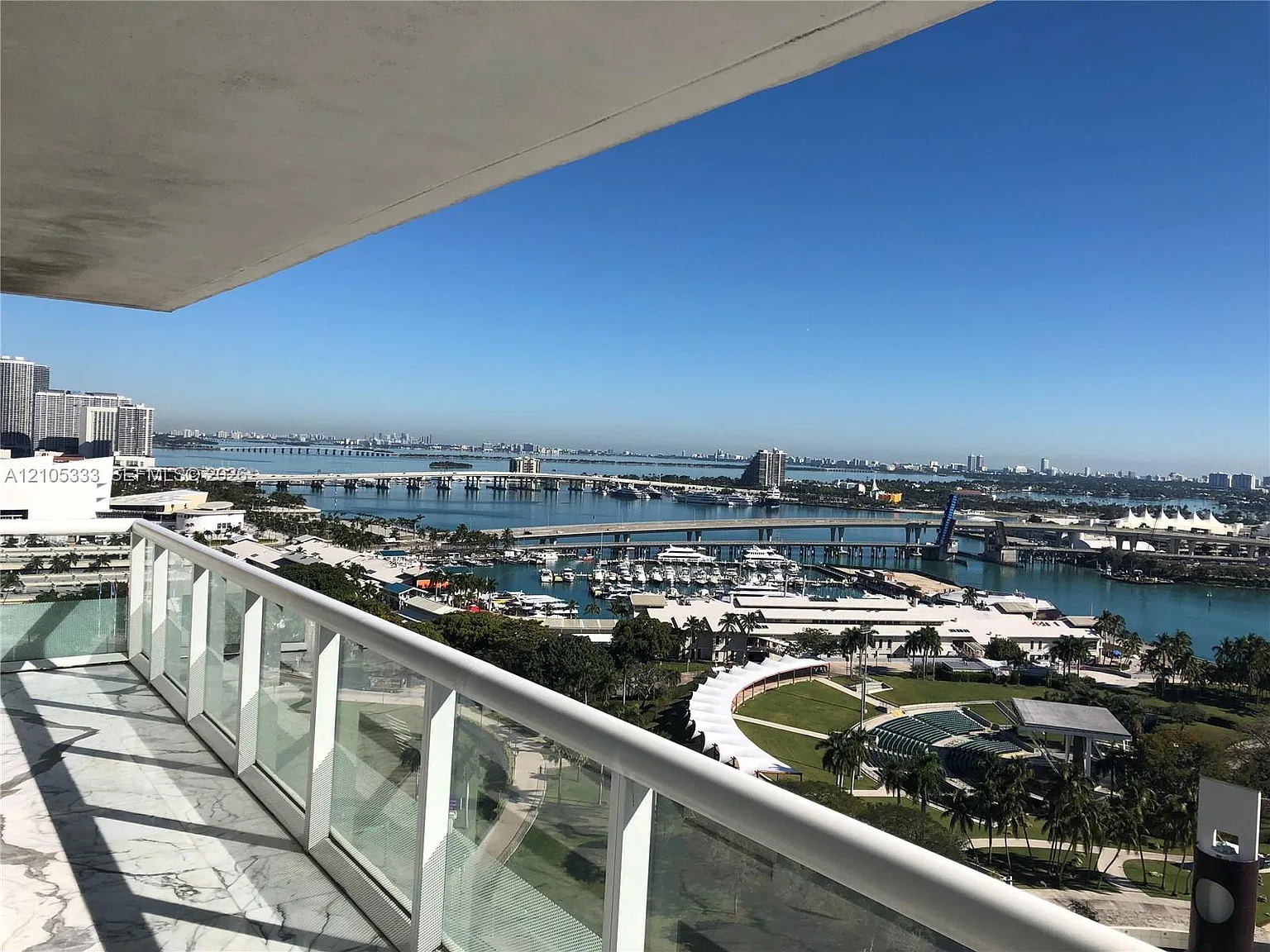 50 Biscayne Condo — Photo 2
