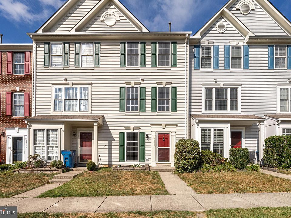 1st image of 43539 Kiplington Sq