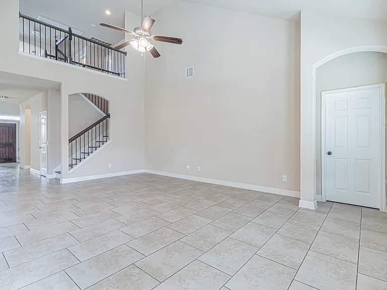 5488 Devonwood St — Photo 12
