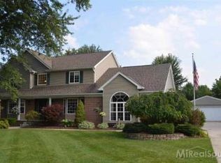 92 Cutting Blvd, Troy, MI