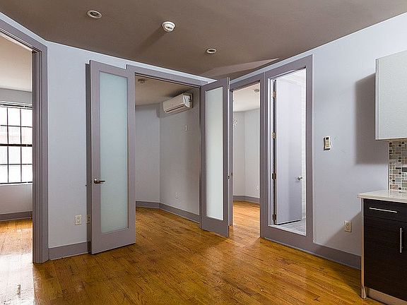 4th image of 292 Bedford Ave #11A