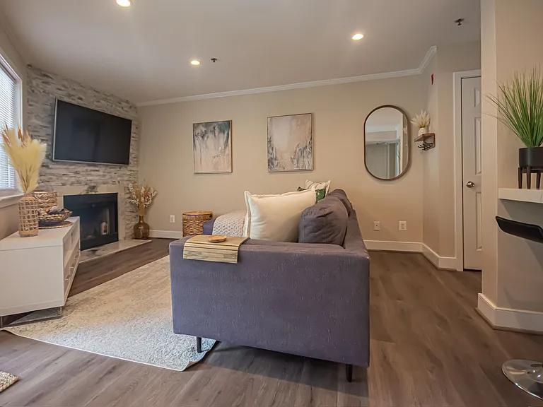 1504 Lincoln Way #316 — Photo 5