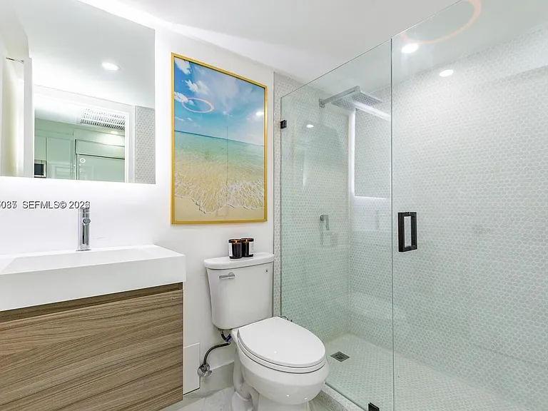 10275 Collins Ave #1404 — Photo 16
