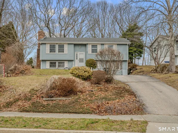 10 Amherst Court, Groton, CT 06355