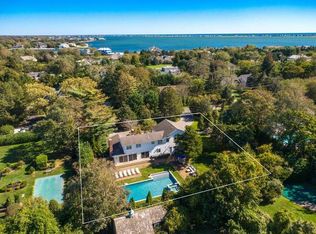 29 Shore Rd, Remsenburg, NY 11960