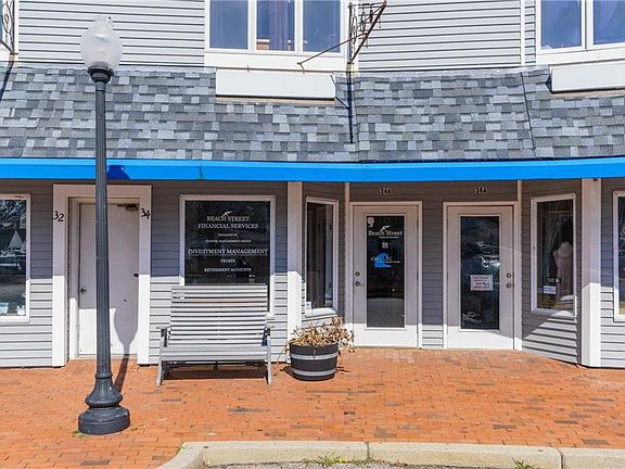 2nd image of 34 Pier Market Pl #A
