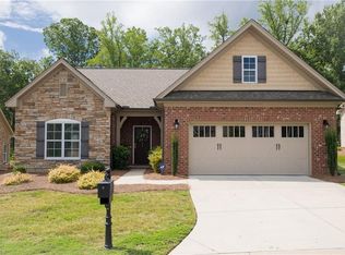234 Saint James Dr, Winston Salem, NC 27107