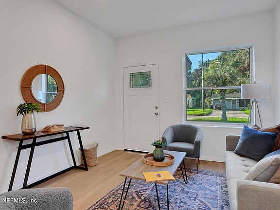 3rd image of 4741 IRVINGTON Avenue