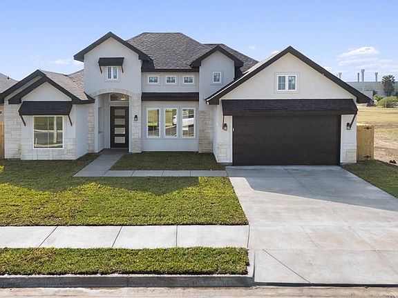 2nd image of 2609 Del Roble Ln