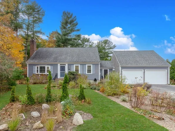 11 Joanne Dr, Marion, MA 02738