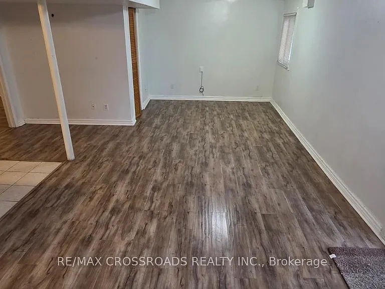 21 Fernbank Pl — Photo 4