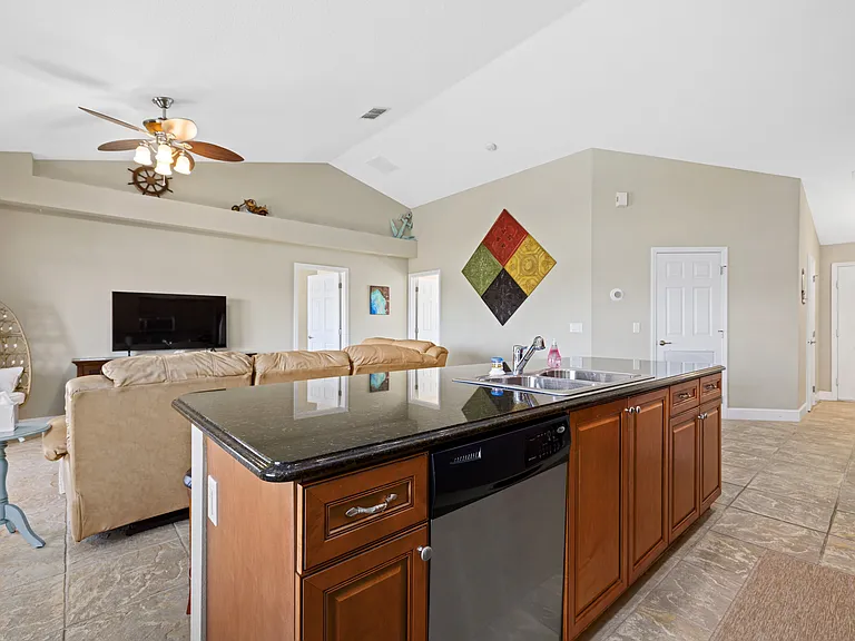 2869 N Rivers Edge Blvd — Photo 8
