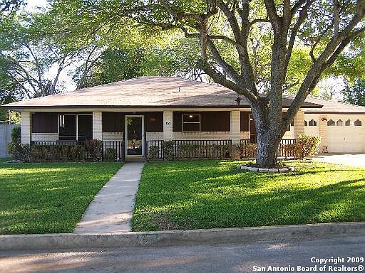 1st image of 1222 N Mooncrest