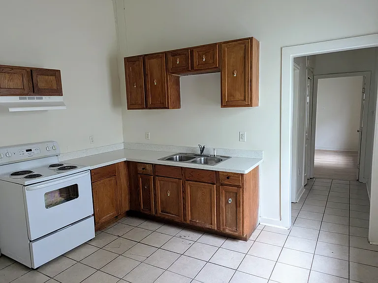 2914 Baudin St — Photo 12