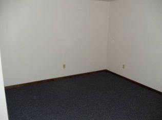 66 Joyce St APT 21, Warren, RI 02885