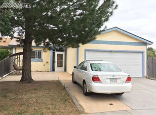 5715 Hermit Pass Dr, Colorado Springs, CO 80917