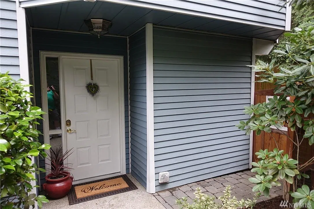 3 bed, 1782 sqft, $3,400 — Photo 2