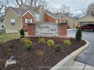 6835 W 76th St, Overland Park, KS 66204