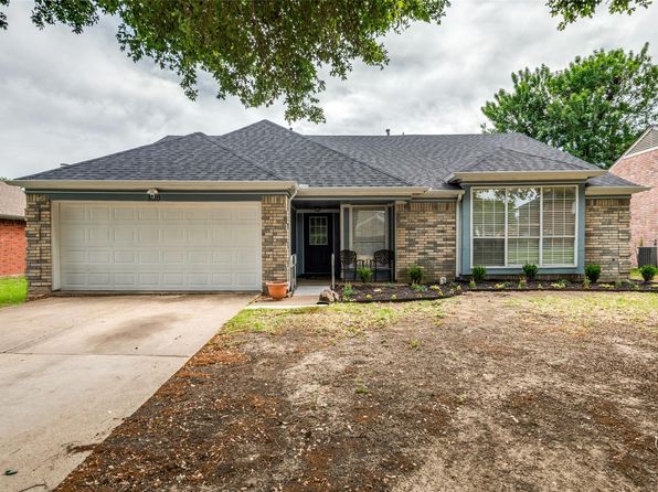 8110 Regatta Dr