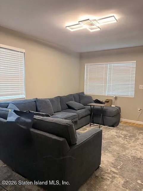 3 bed, 2.5 bath, 1100 sqft, $3,750 — Photo 2