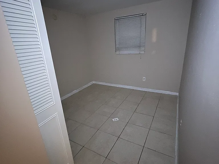 1517 Jupiter Ave — Photo 11