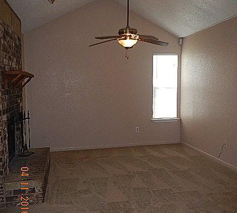 3rd image of 2608 Tracey Cir