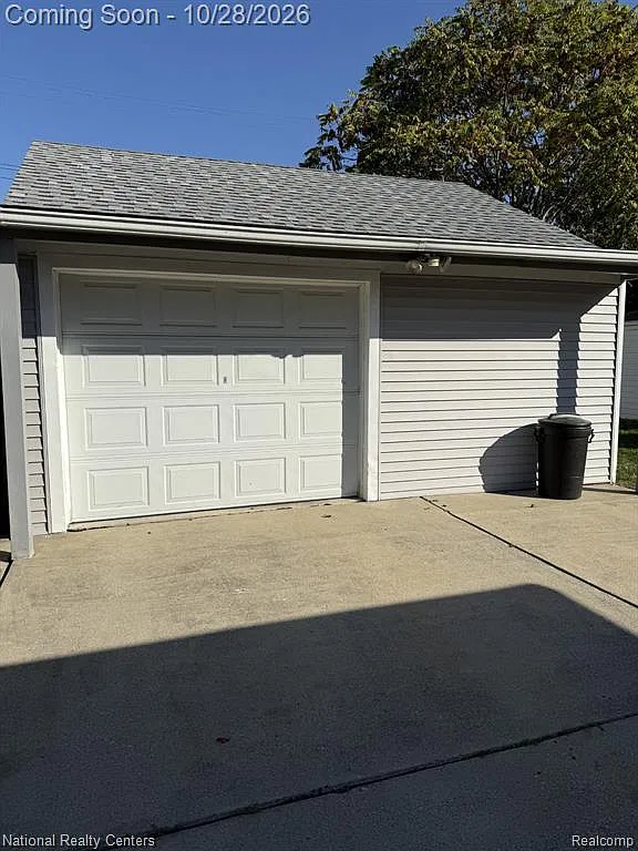 2 bed, 1.5 bath, 1628 sqft, $2,100 — Photo 3