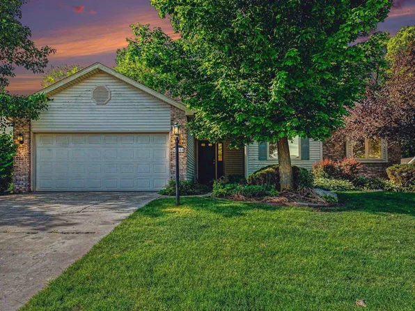 17860 Bay Hill Dr, South Bend, IN 46635