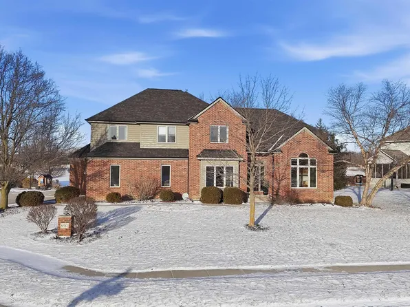 8517 Greyhawk Dr, Fort Wayne, IN 46835