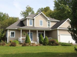 7215 Lakeview Dr, Hamilton, NY 13346