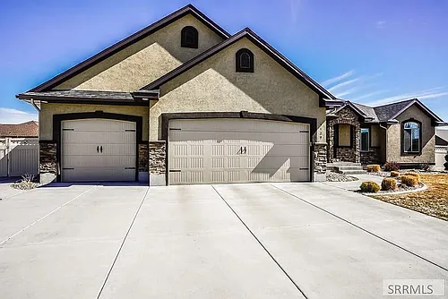 5529 Truscott Dr Photo 1