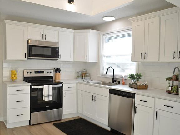 2nd image of 5802 E 95th Ter
