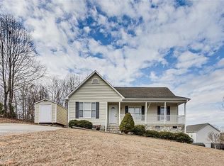 2585 Peppertree Ridge Rd, Randleman, NC 27317