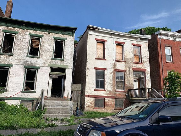3rd image of 13 S Miller St