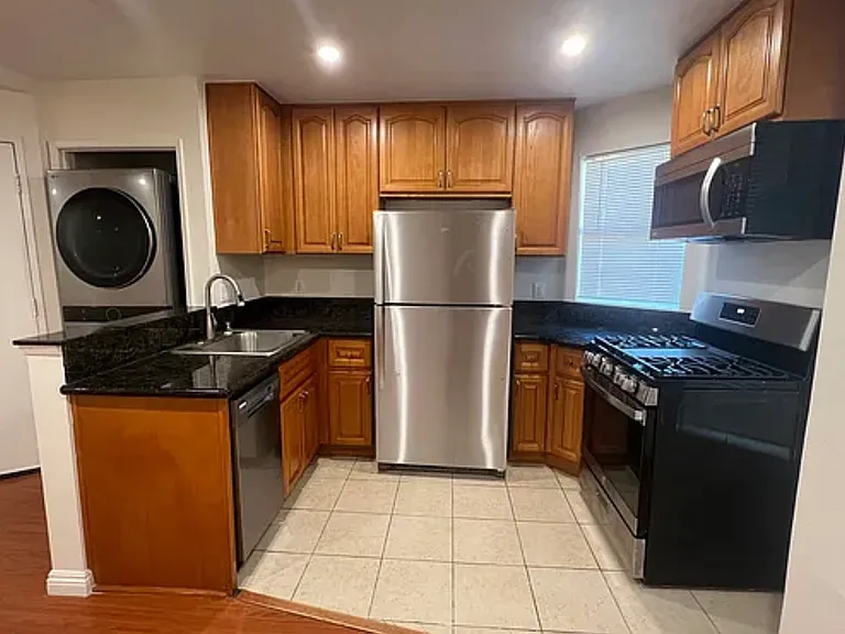 1244 Stanley Ave #T107 — Photo 4