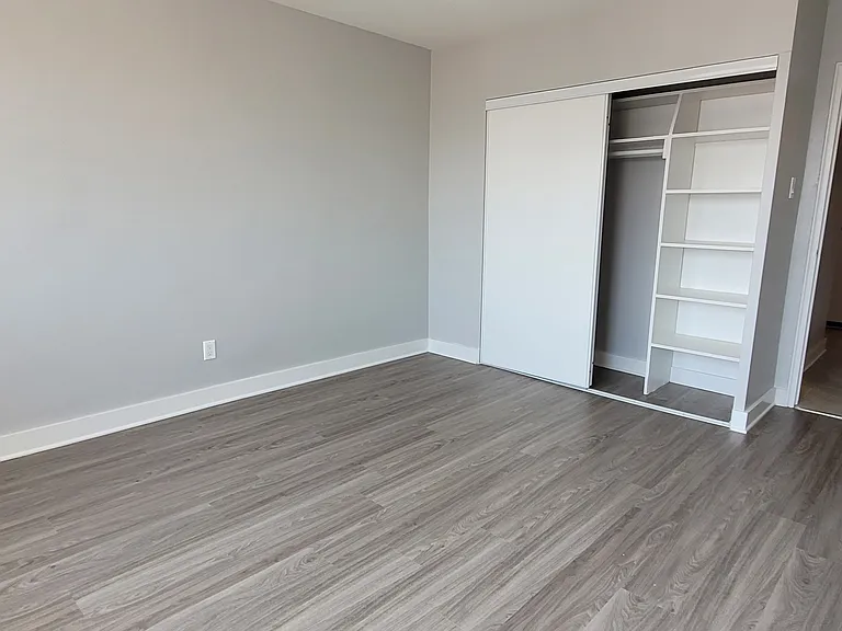371 Gilmour St — Photo 20