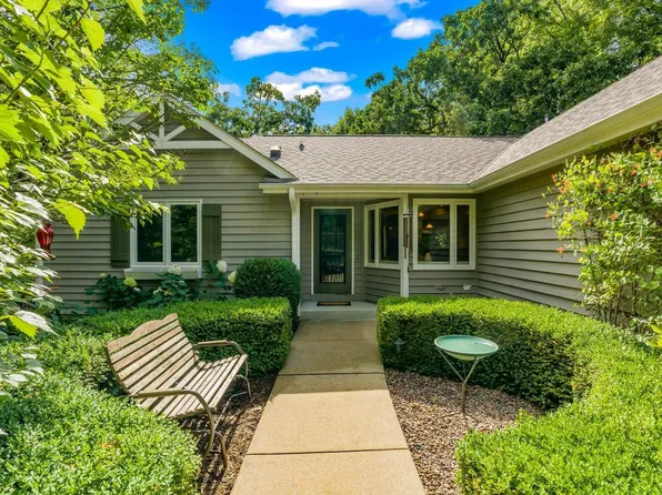 W330S3289 Bryn Mawr ROAD, Dousman, WI 53118