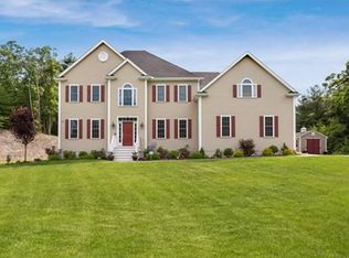 38 Silver Fox Rd, Franklin, MA 02038