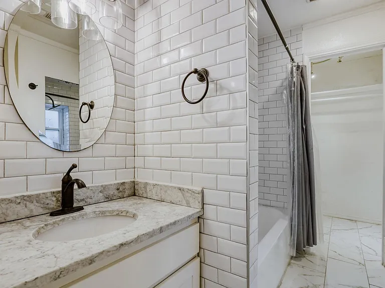 1500 Woodlawn Blvd #105 — Photo 13