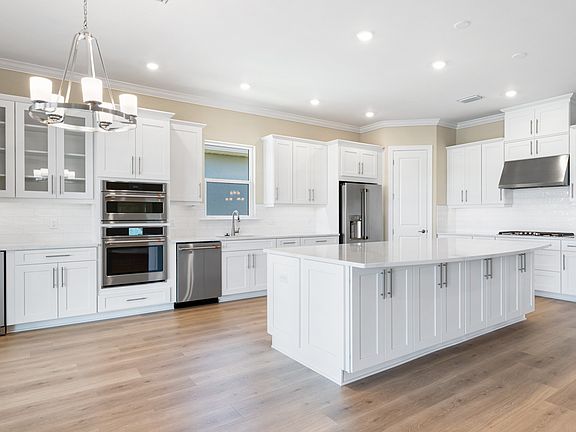 3rd image of 18238 Terracina Dr