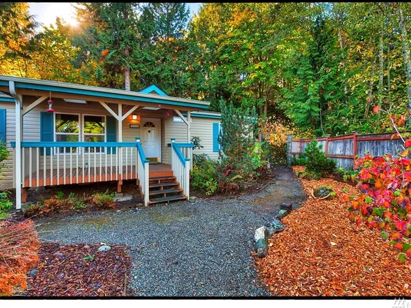 520 Kloshe Pl, La Conner, WA 98257