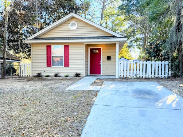1317 E 69th St, Savannah, GA 31404