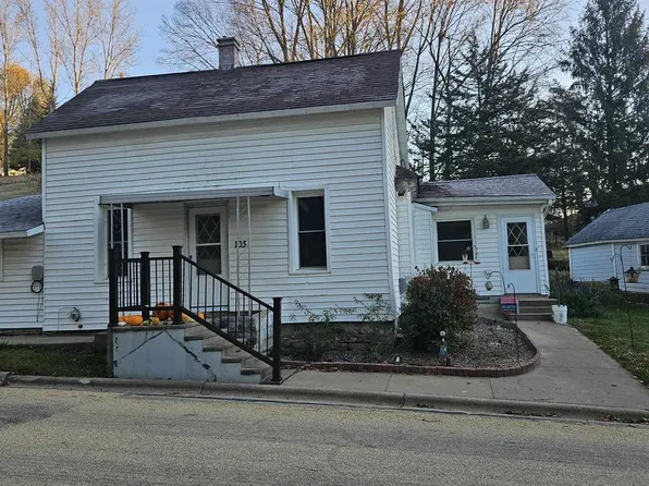 103 Cross Street, Potosi, WI 53820