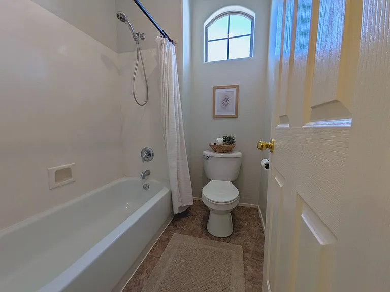 4053 E Reins Rd — Photo 22