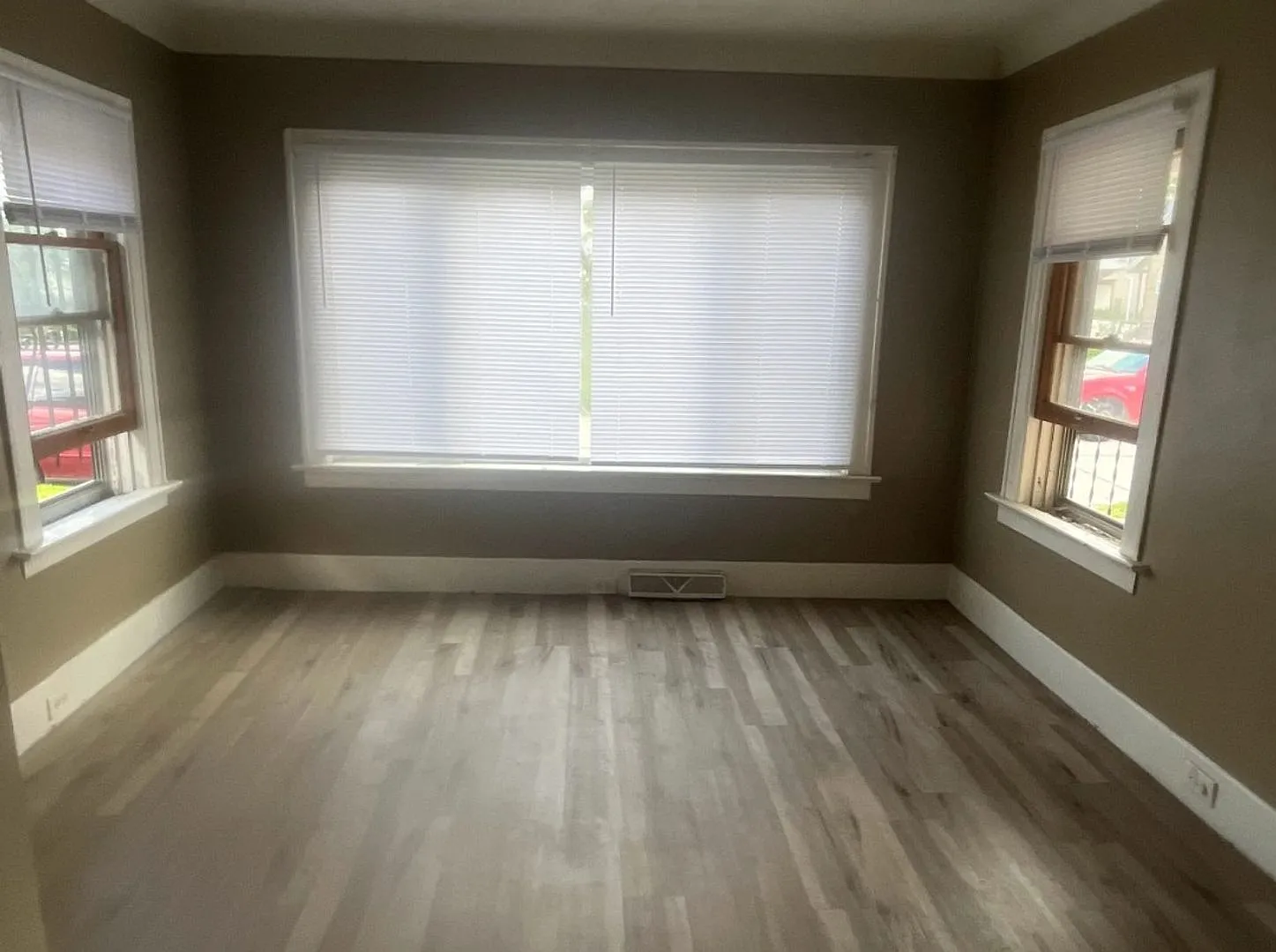 2 Bed 1 Bath — Photo 2